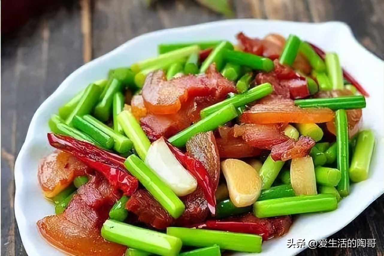 春天养肝应该多吃什么颜色的食物,春天养肝夏天养心秋天养肺冬养肾