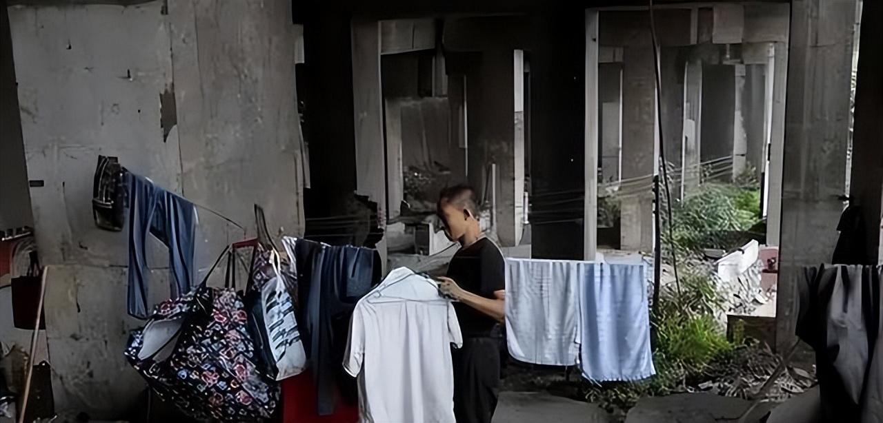 拾荒男子梦到一等奖数字，花18年写出彩票秘籍，直言：能赚800亿