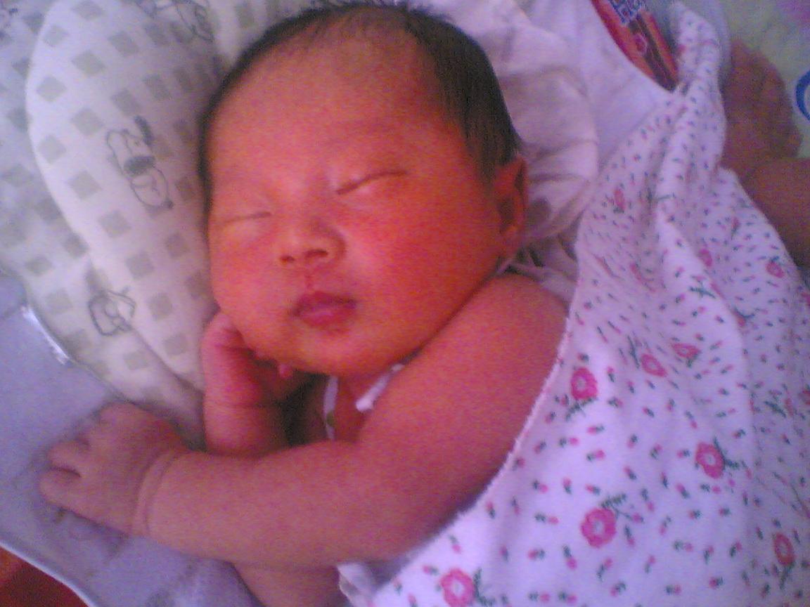 新生儿脐带掉了之后怎么护理,新生儿脐带提前掉了后怎么护理