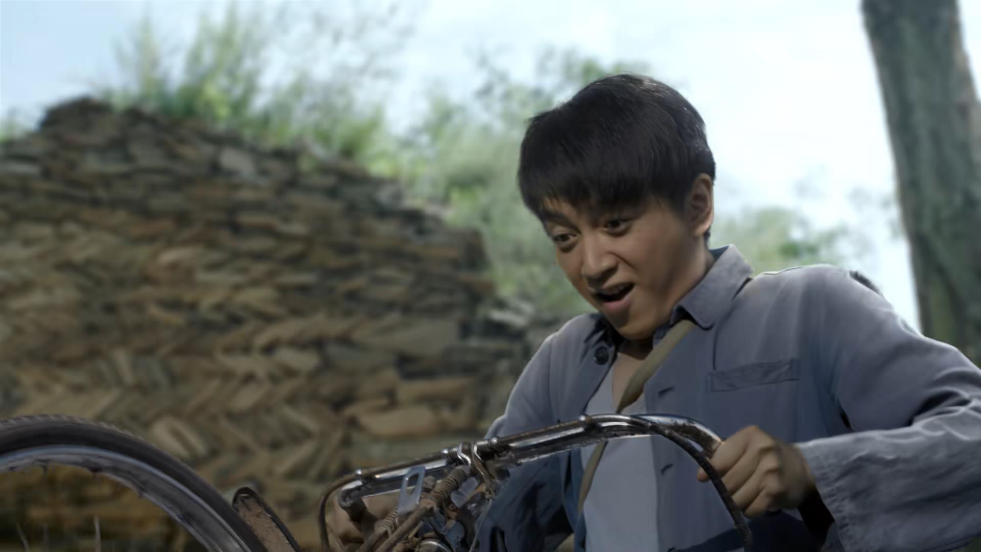 《他是谁》被人民网点名！既有夸又有批评，言辞直戳剧方肺管子