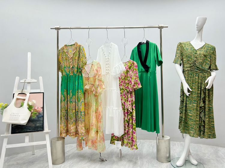 妗戣殨涓濊繛琛ｈ澶忚,澶忚妗戣殨涓濊繛琛ｈ