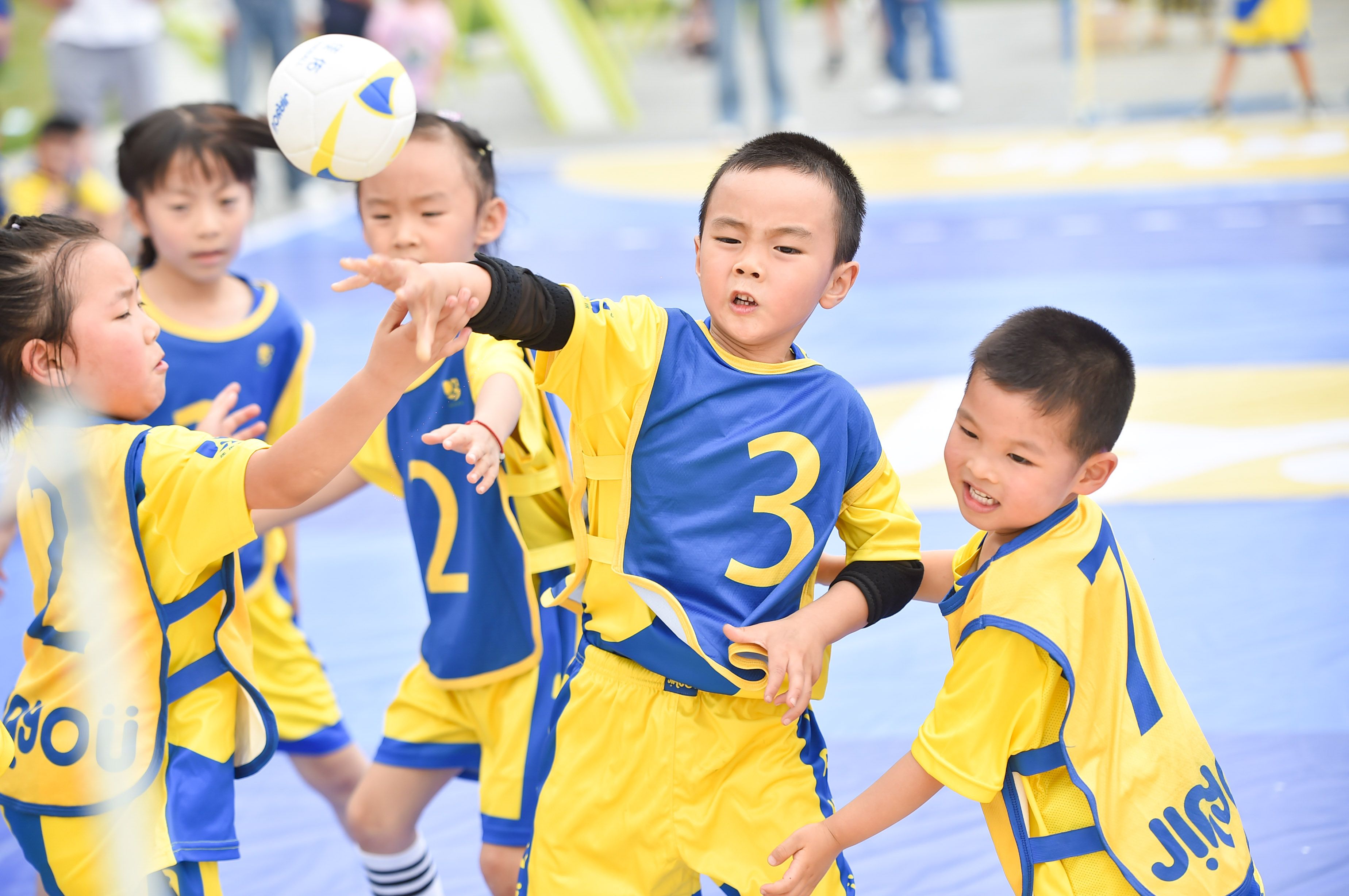 成都市第二届天府幼儿体育大会嘉年华主会场活动顺利举行