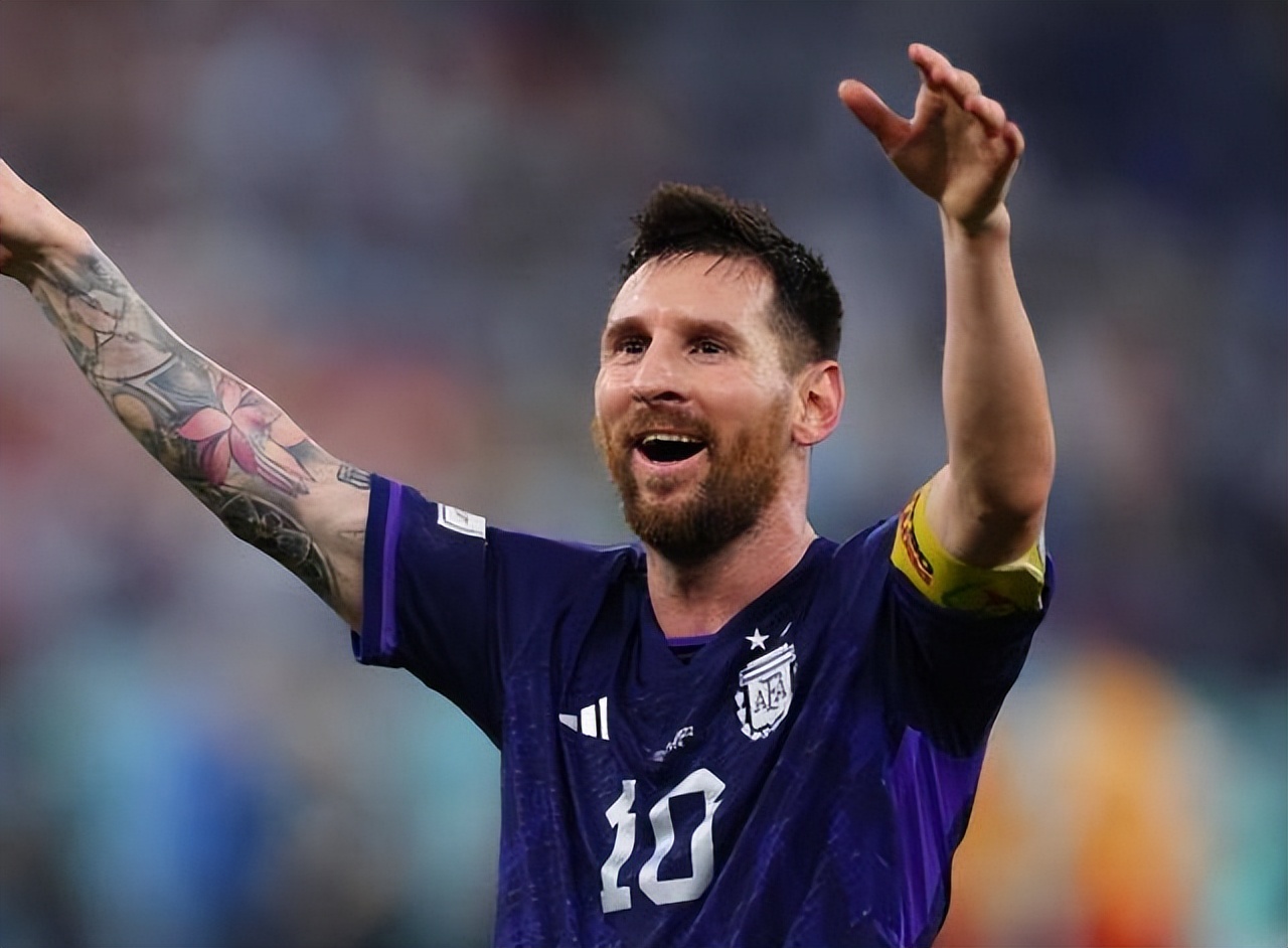 姆巴佩18年嘲笑梅西的球员,姆巴佩说梅西是历史最佳