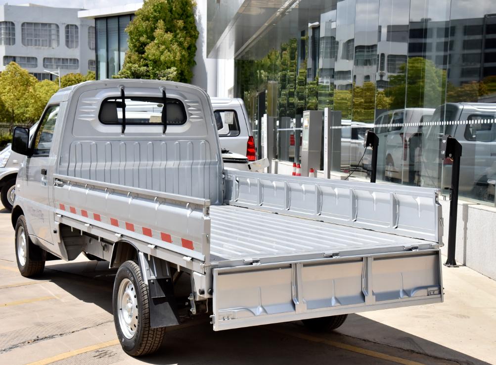 五菱荣光小卡到底怎么样,4000块钱五菱荣光小卡