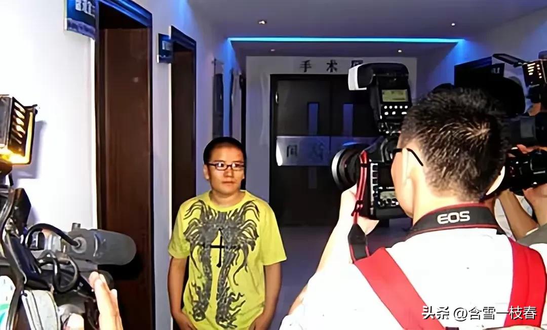 18年过去了，我国首例公开女变男的易性人耿子，现在怎么样了？