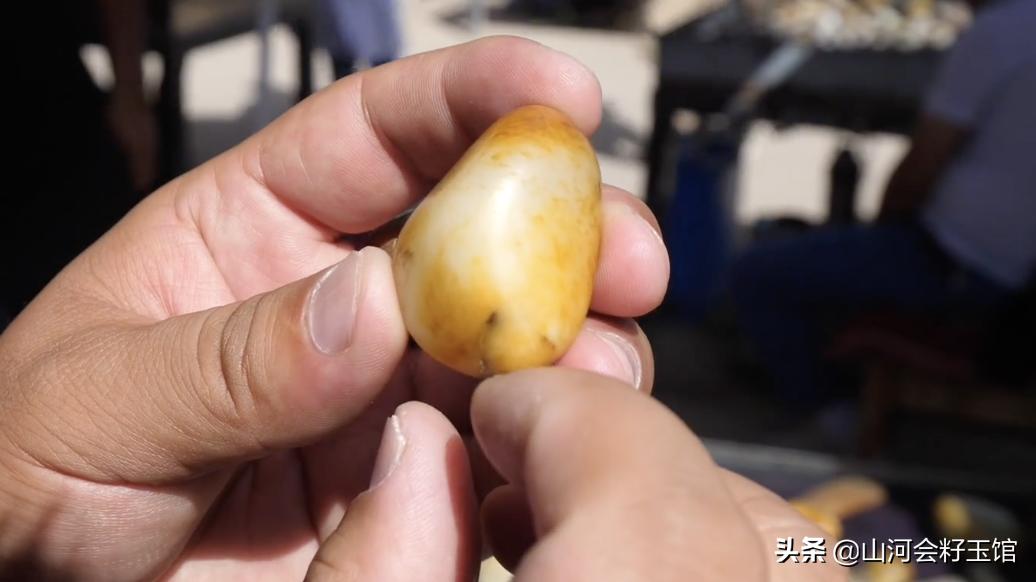 大家快来接财神喽～黄沁皮财神来驾到