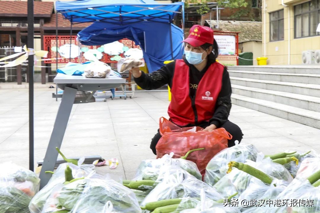 鄂州市志愿者服务市民生活,志愿者小飞侠
