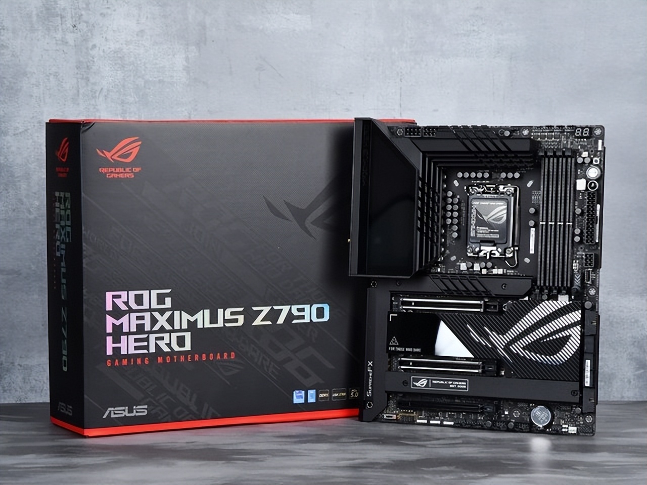 华硕一哥,电脑一线品牌为啥贵那么多