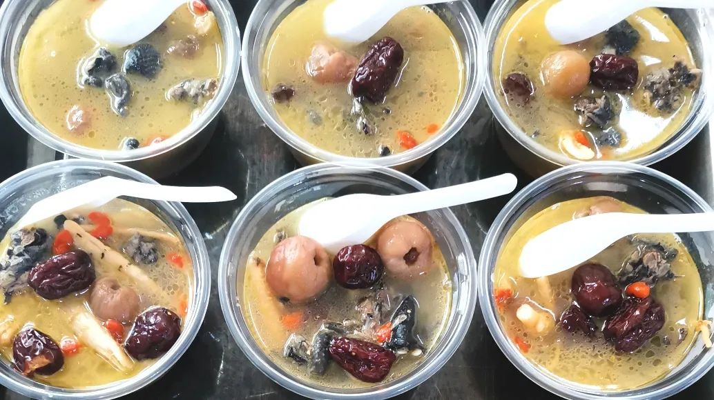 唯有美食与爱不可辜负情景图片,唯有美食与爱不可辜负麦当劳