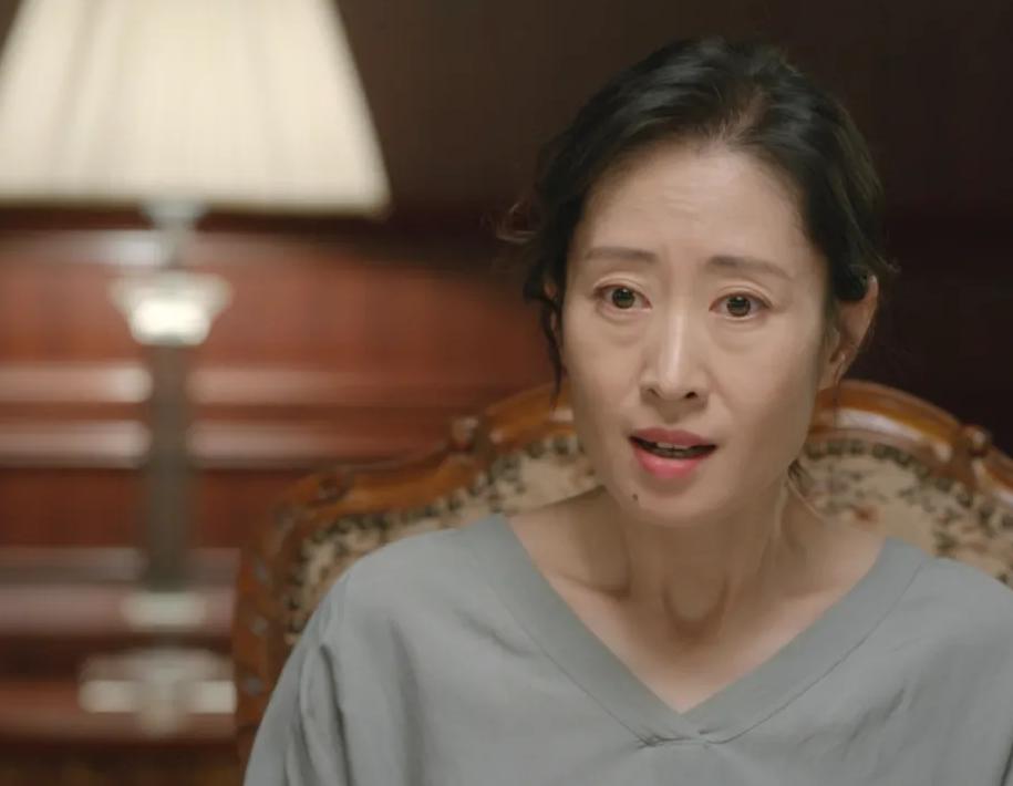 瞪眼咆哮,摇头晃脑,这6位演技被高估的“老戏骨”,该亮亮相了