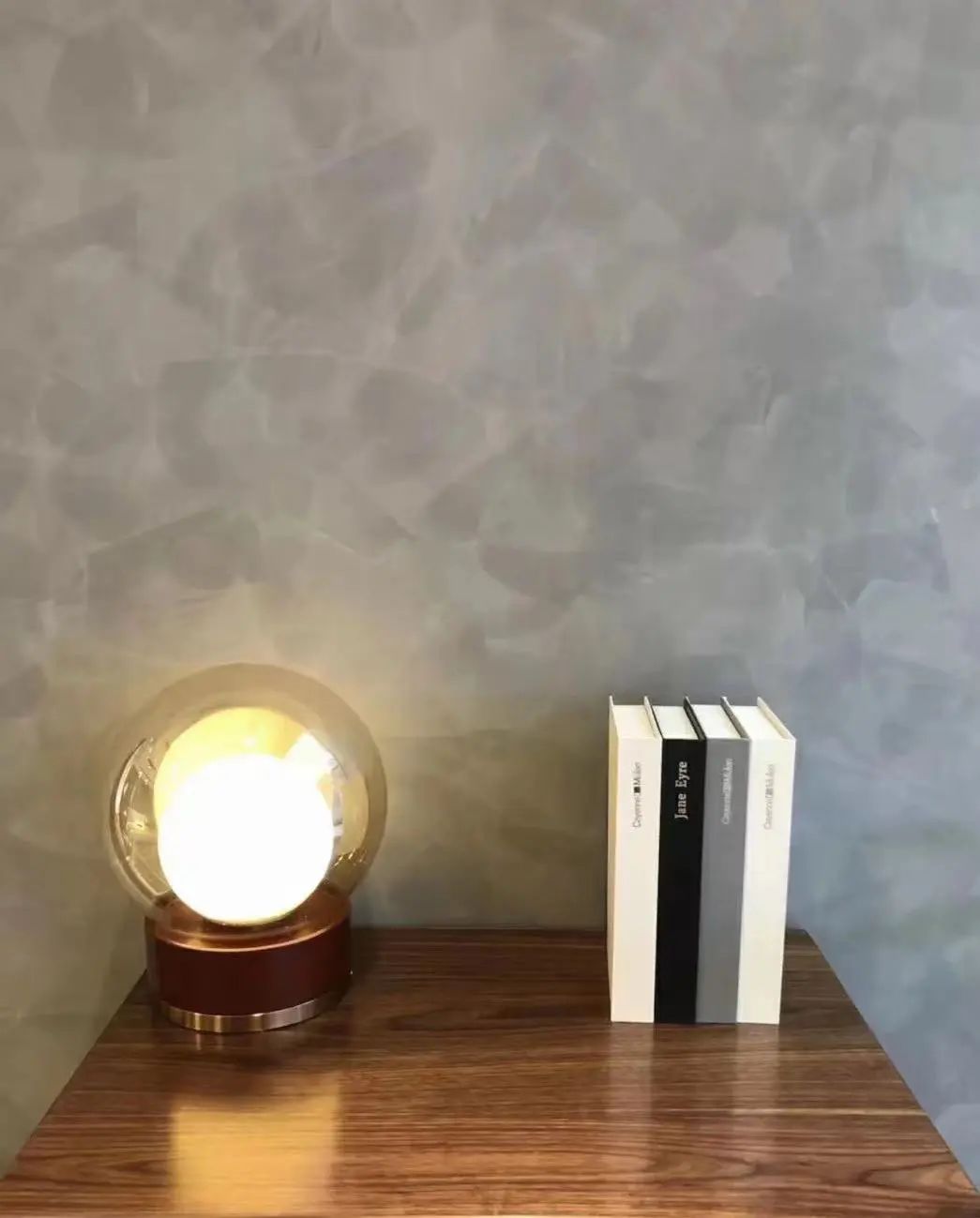 墙面乳胶漆大家用的什么,比乳胶漆高端的墙面材料