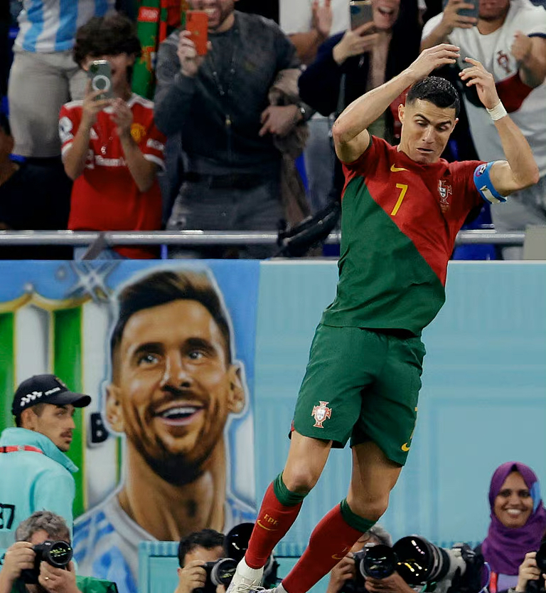 央视最新谈论梅西和c罗,c罗与梅西的曝光率