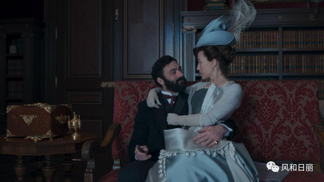 《珠光宝气》俪群会之「名媛团体观察」:抱团也是技术活