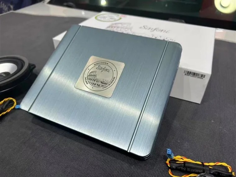 宝马5系改波士顿音响,喀什老款宝马5系音响改装