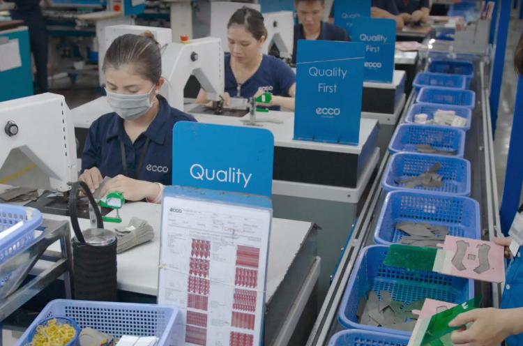 印度从中国抢走了苹果，越南出口超过深圳，中国制造处境危险了？