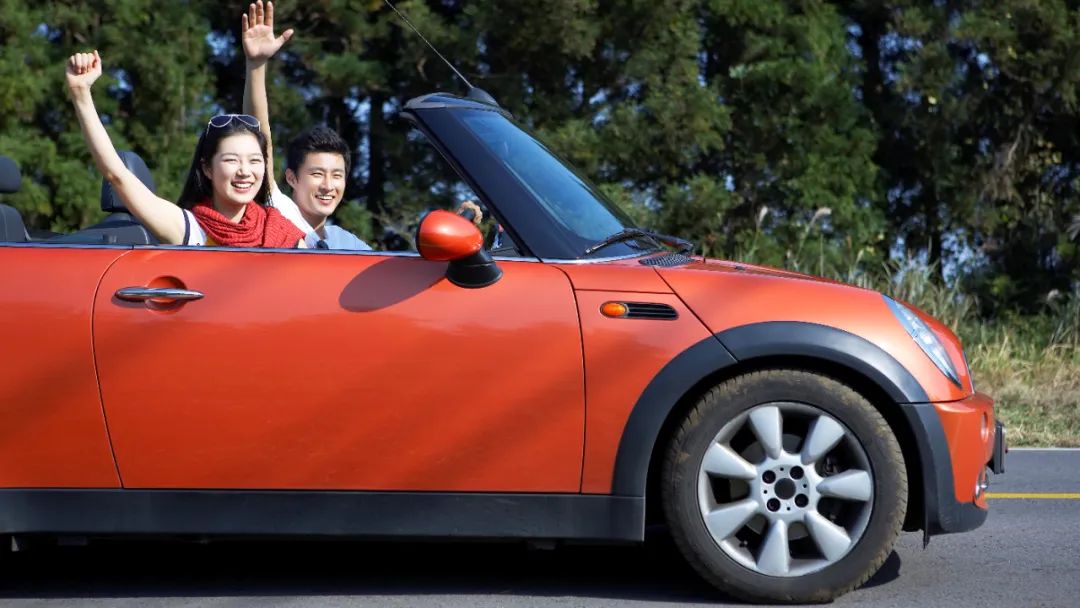 全能保爱家版保费,泰康全能保爱家版与庆典版区别