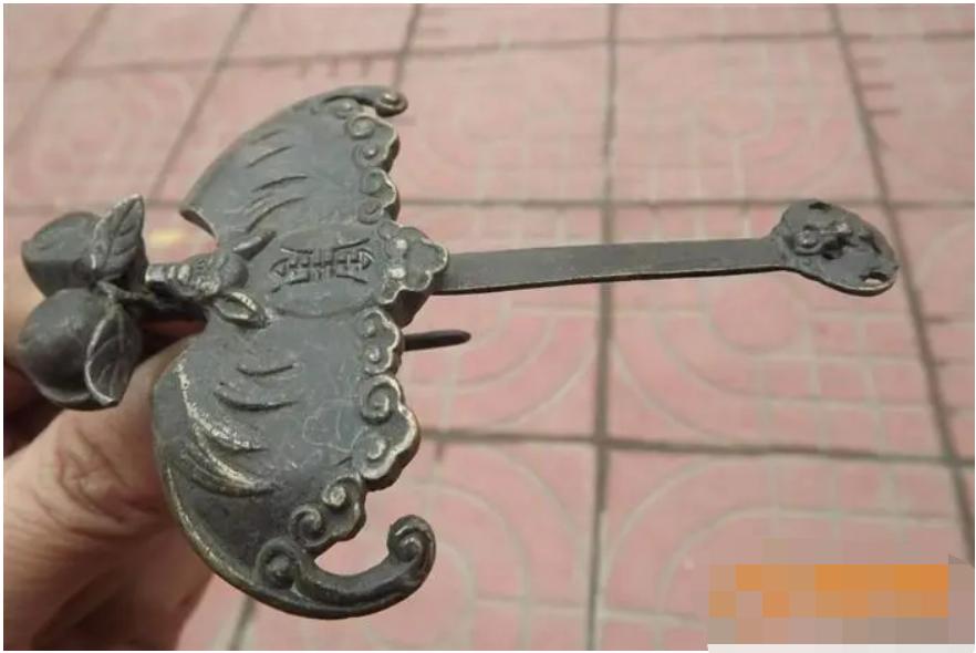 明清时期的各种铜铁锁,手工精致古代金锁