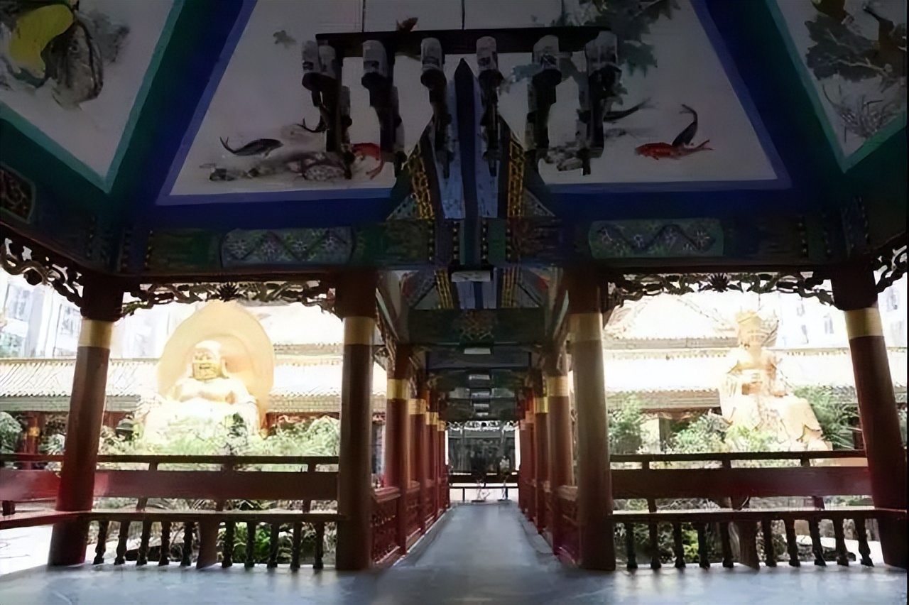 万家丽楼顶宇宙中心,宇宙中心长沙万家丽广场顶楼