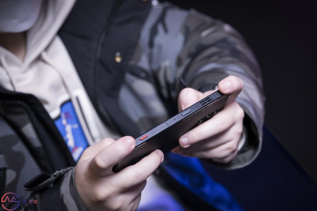 红魔8pro评测一月重度使用,红魔8pro真实游戏体验感