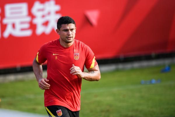 中国足球即将归化球员一览表,中国足球归化球员最新名单