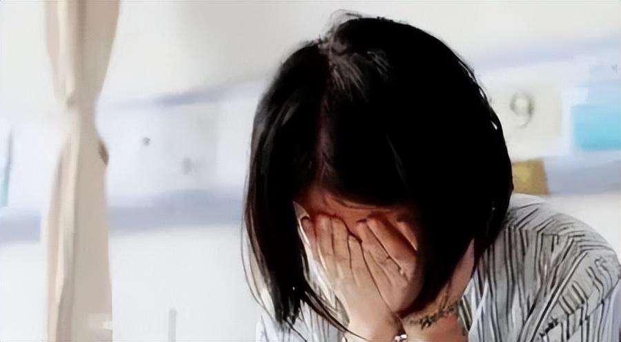 21岁女孩肠道溃烂,女子一周七次肠道溃烂