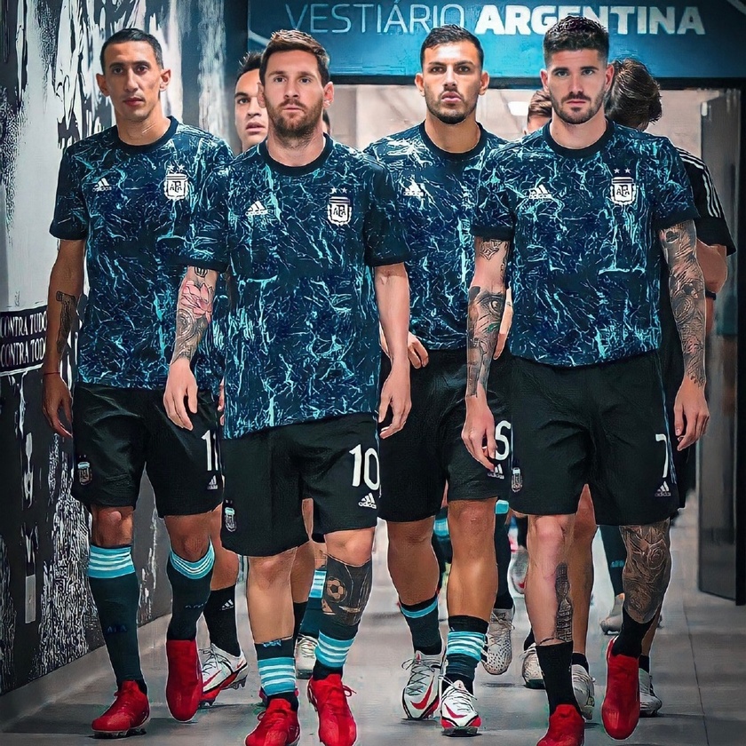 梅西与c罗巅峰对决世界杯,梅西阿根廷世界杯悲情