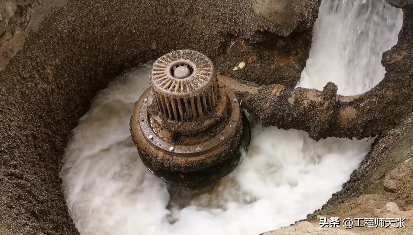 不用电的环保水泵,废弃水泵