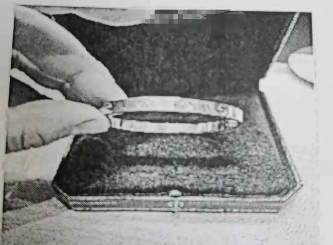 金手镯卖假货怎么处罚,网上买的首饰是假的怎么维权