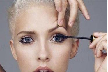 如何正确的刷睫毛膏？赶走苍蝇脚的必备品