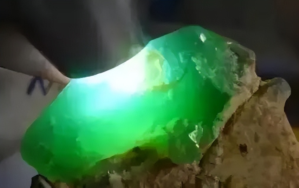 翡翠原石直播间忽悠人合拍，有什么办法能退？