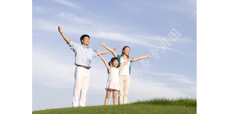 几岁男孩和父母分开睡最好,叛逆期男孩要求和父母分房睡