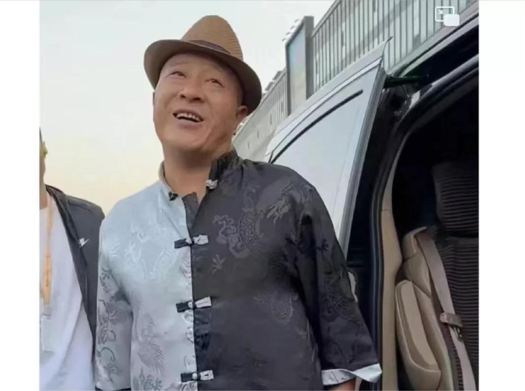 “刘能”儿子大婚现场众星云集,刘能儿子高调婚礼引热议