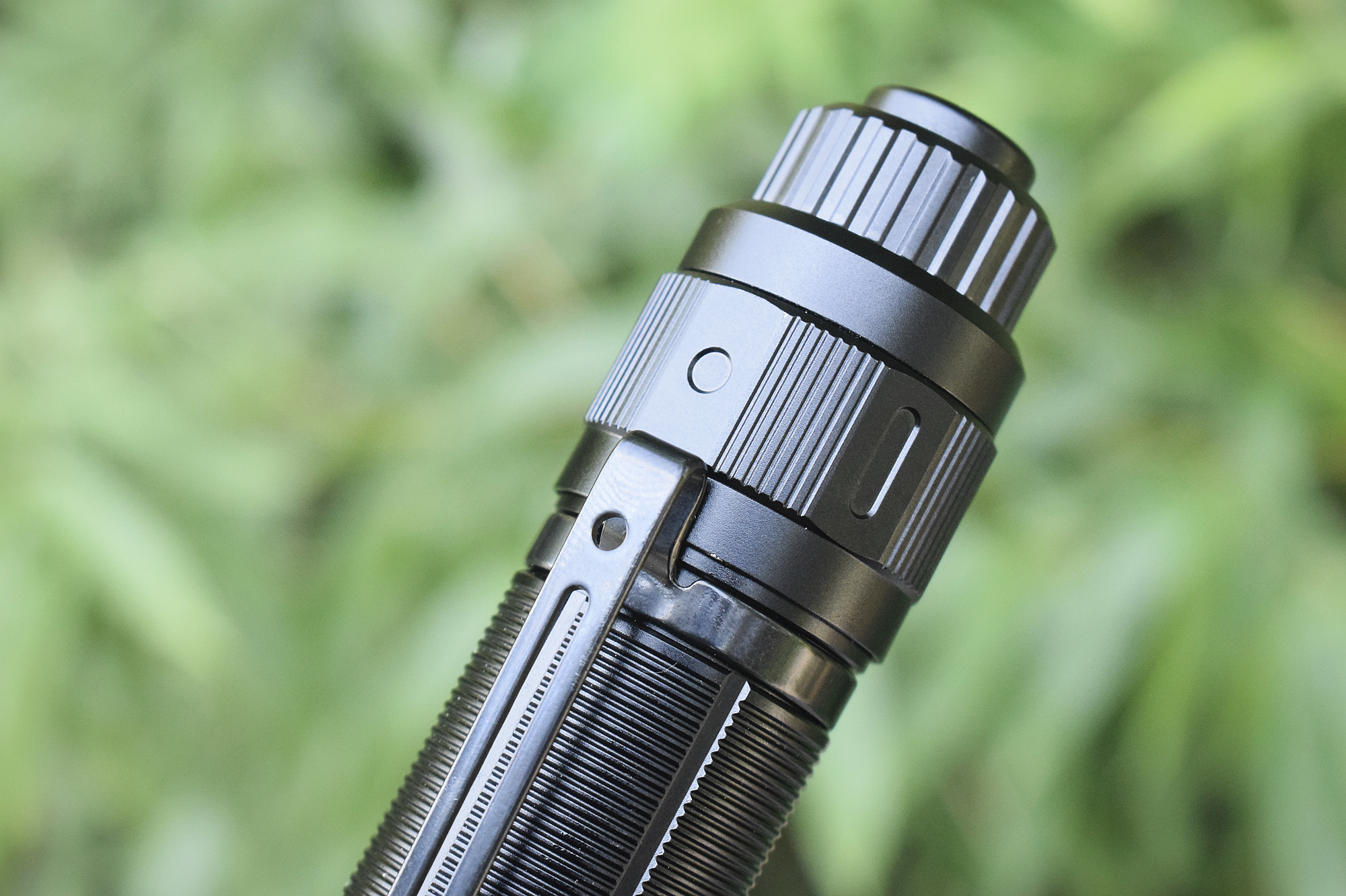 菲尼克斯fenixtk11tac手电速评,菲尼克斯tk75-2018手电评测