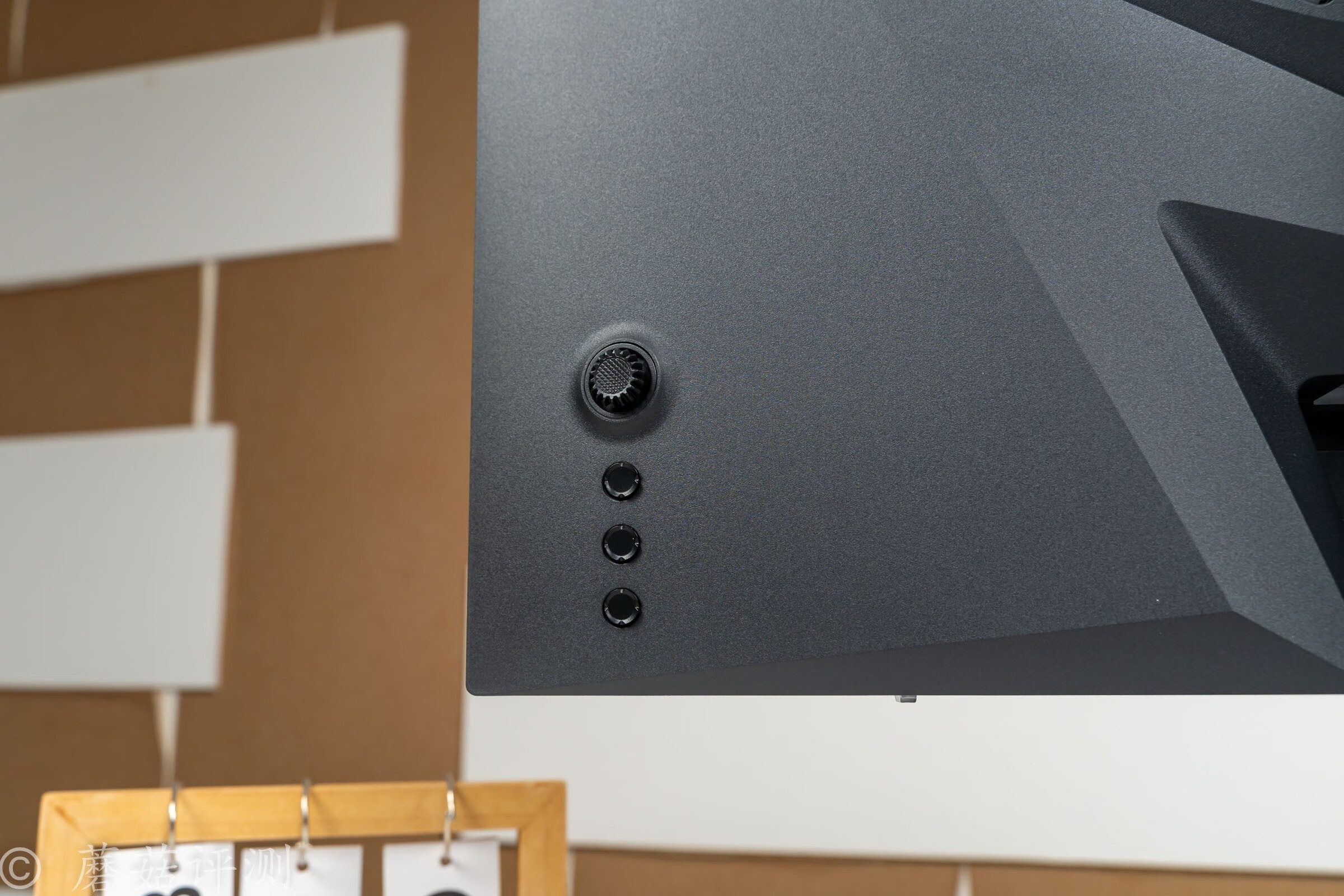 蚂蚁电竞4k144hz显示器评测,蚂蚁电竞32寸200hz显示器评测