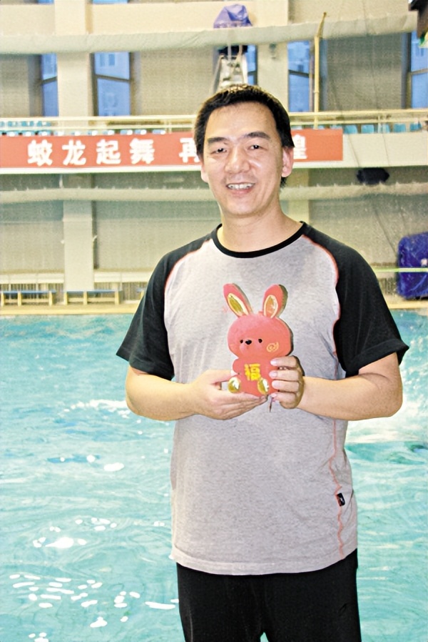 悲情“跳板王子”谭良德：3次奥运会3枚银牌，婚后人生也动荡坎坷