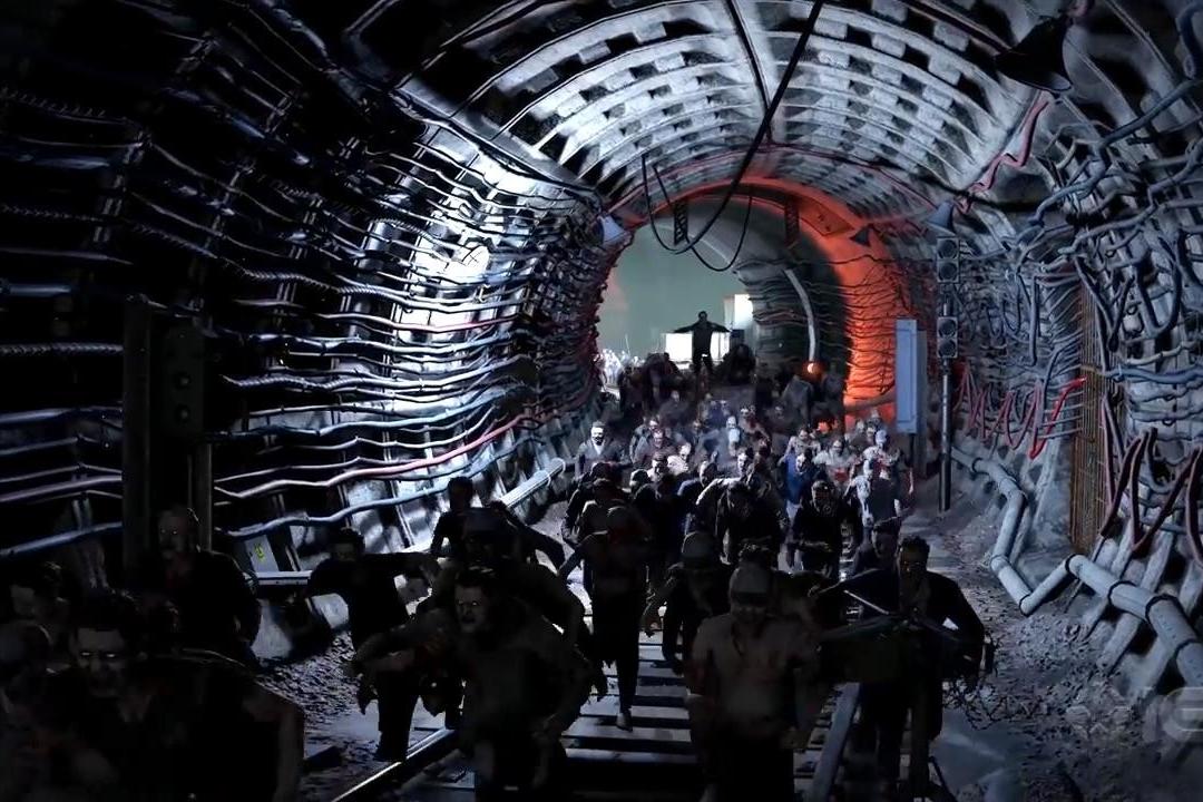 电影符码的空间词语性、再现形式的物象性，促使电影走向大众化