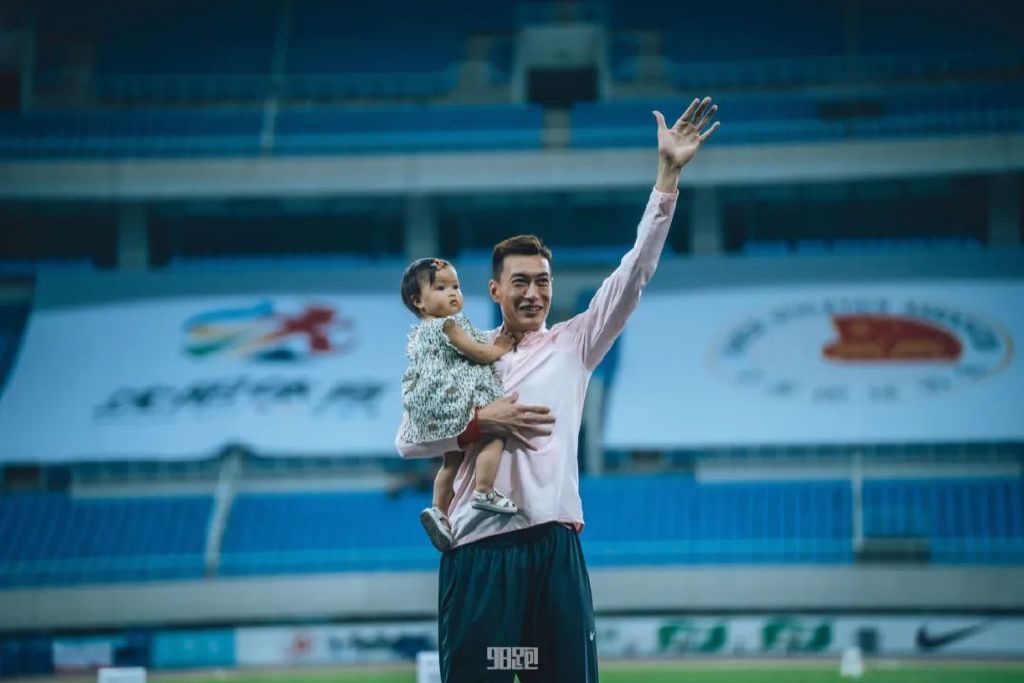 田径百米决赛亚运会,田径冠军奔赴“亚运会”