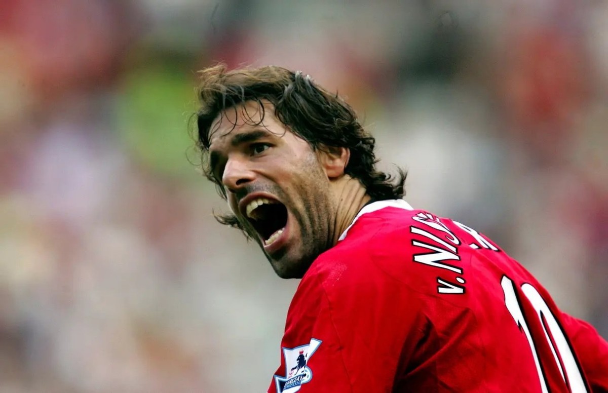 曼联引援荷兰边锋,英超曼联的荷兰籍前锋