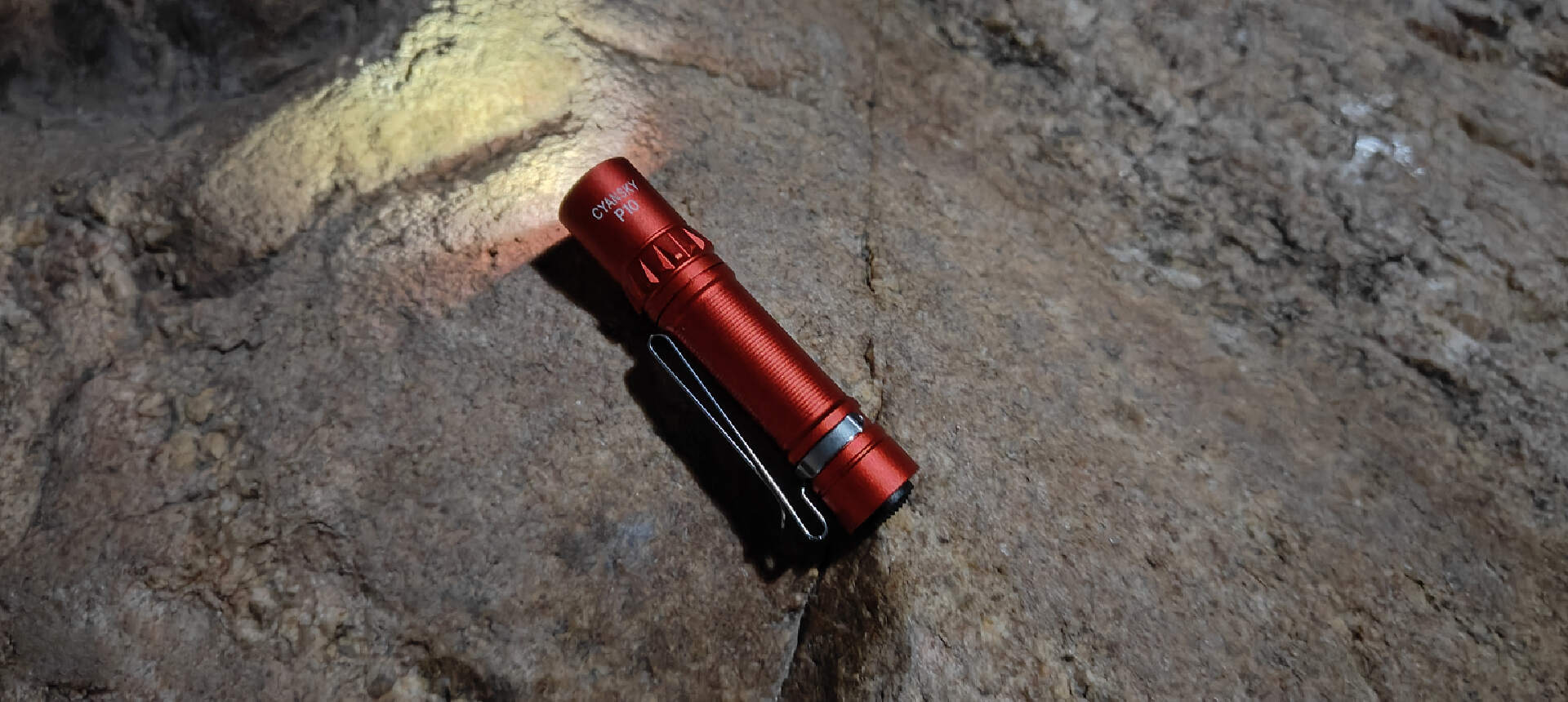 cyanskyk3,cyanskyk3v2手电测评