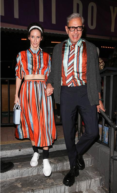 回头看看那些喜欢穿得一样的名人情侣