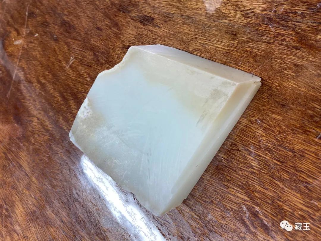 和田玉顶级山料价格表,顶级的和田玉山料是什么样的