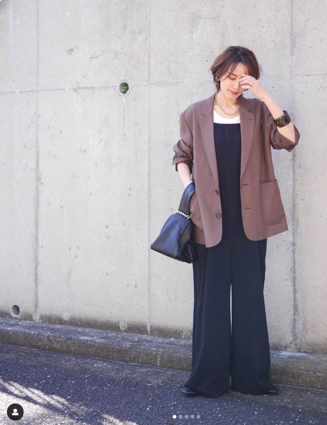 经典且时尚的女生穿搭高级感十足,时尚又不失典雅风格的女生穿搭