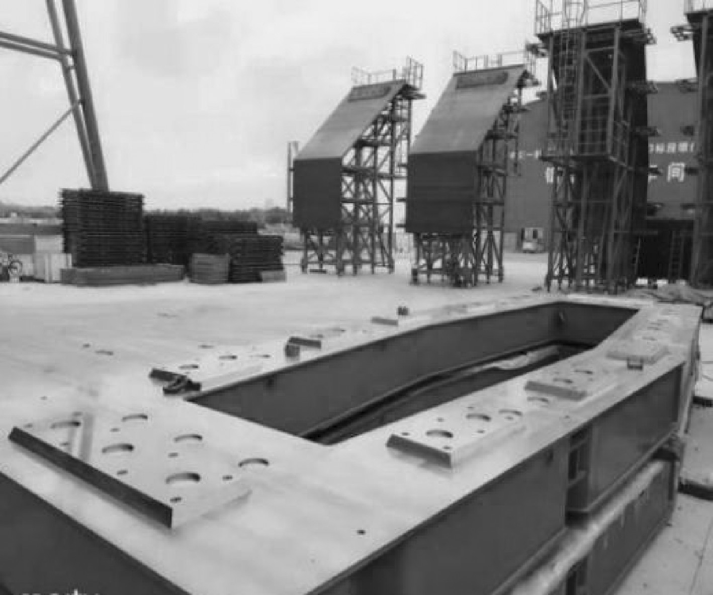 桥梁巨型墩施工视频教程,桥梁墩台基建施工视频