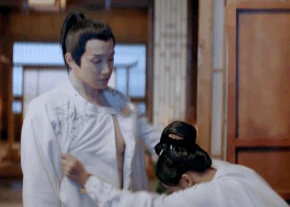 假发，假臀，假肌肉？明星“好皮囊”下，是眼见不一定为实的真相