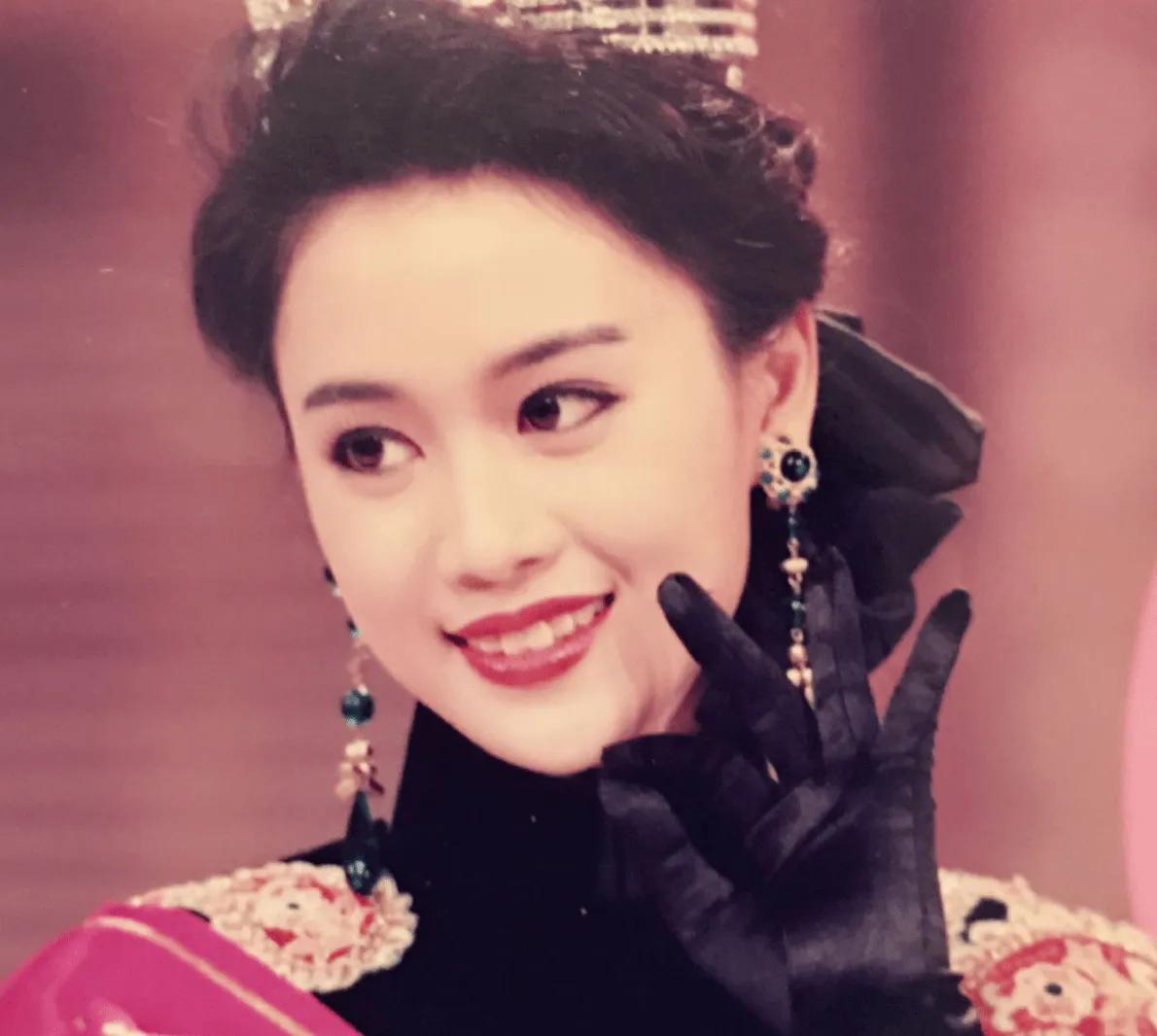 不算特别惊艳却能红的五位女星,长相妩媚却情史干净的五位女星