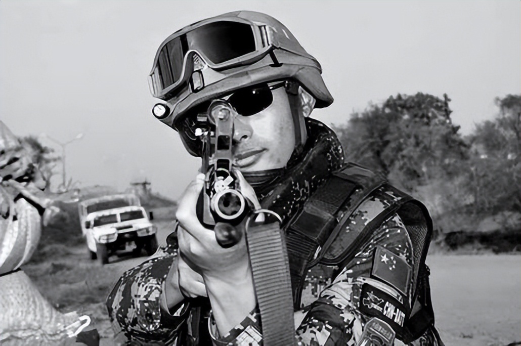 王宝强靠装疯卖傻成影帝甄子丹,傻根王宝强