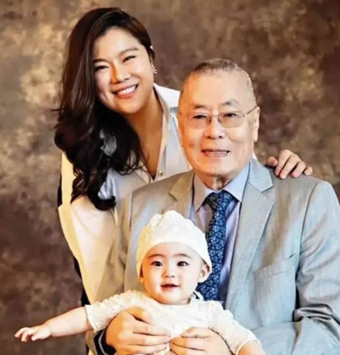 国宝级钢琴家刘诗昆现任老婆,钢琴家刘诗昆最近婚姻状况