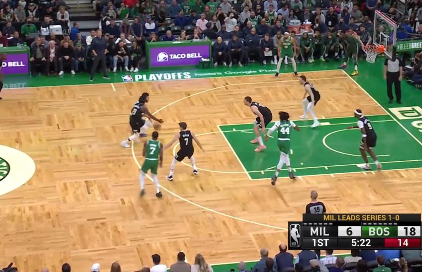 “折磨”观众？鹿凯两队或选错球衣，本赛季有先例