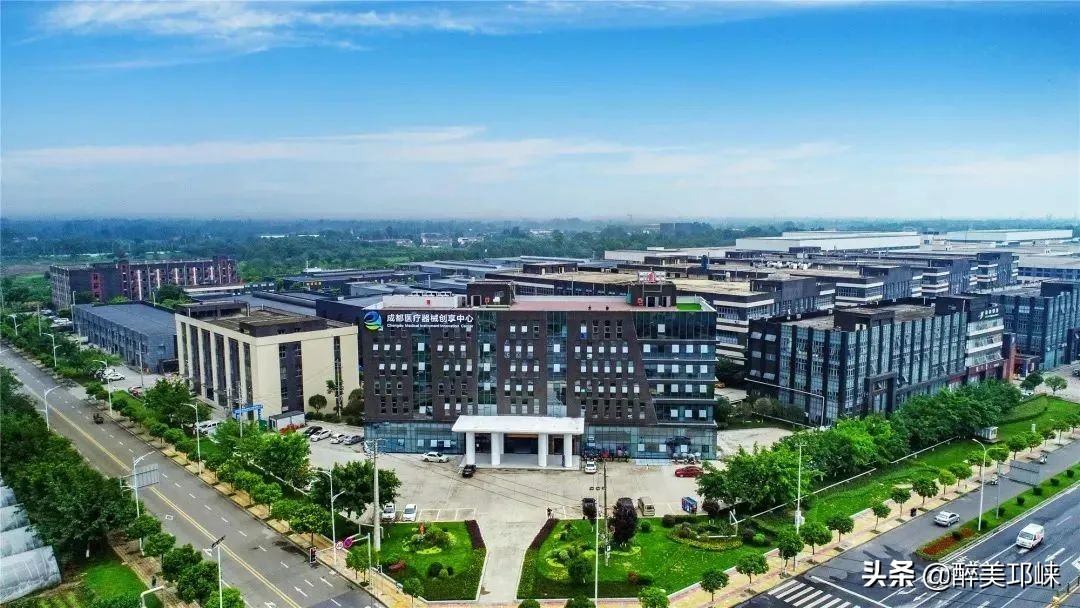 2021年，303.99亿！2022年，向未来！