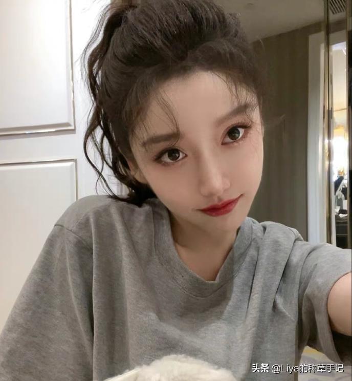 脸大脸圆头发少适合什么发型短发,40岁头发稀少脸圆大适合什么发型